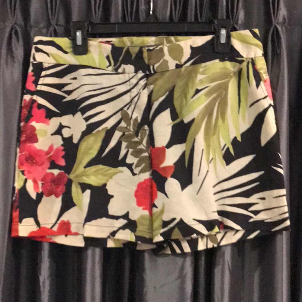 Tommy Bahama ladies shorts
